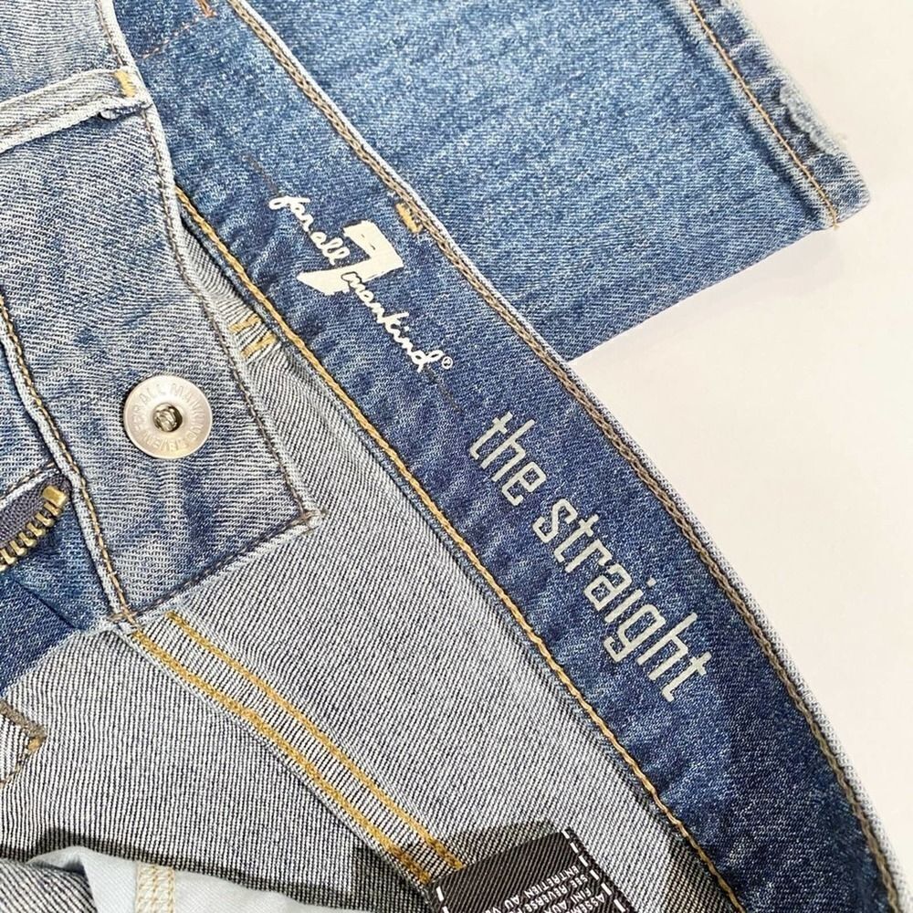 7 for All Mankind straight leg light wash jean - Picture 5 of 9